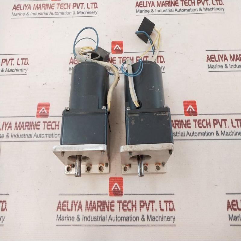 Oriental Motor 4ik25rgn-a Speed Control Motor With Gear Head 4gn30k, 25w, 100v
