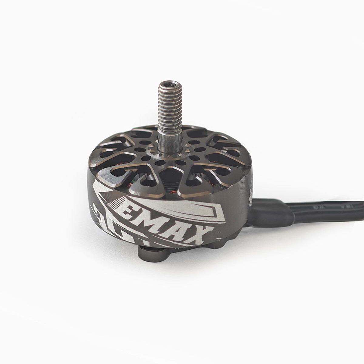 EMAX ECOIII 2207 Brushless Motor 3-6S – 1700KV / 1900KV / 2400KV FPV Drone Motor